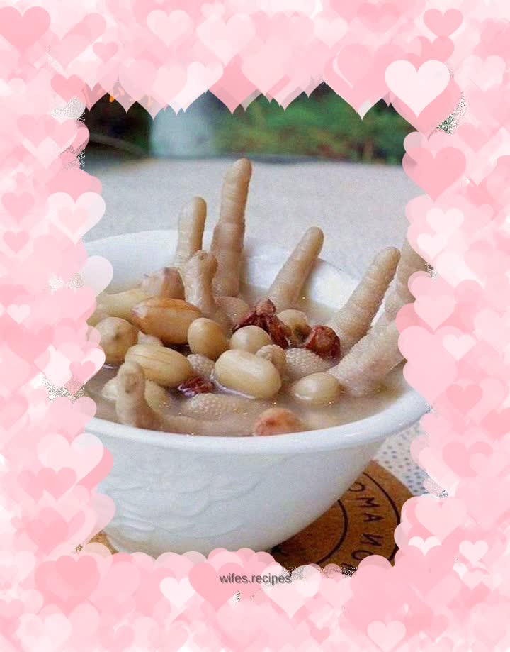 Peanut stewed chicken feet