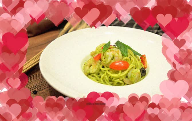 Green and healthy weight loss meal - pesto pasta (with video link of the production process)