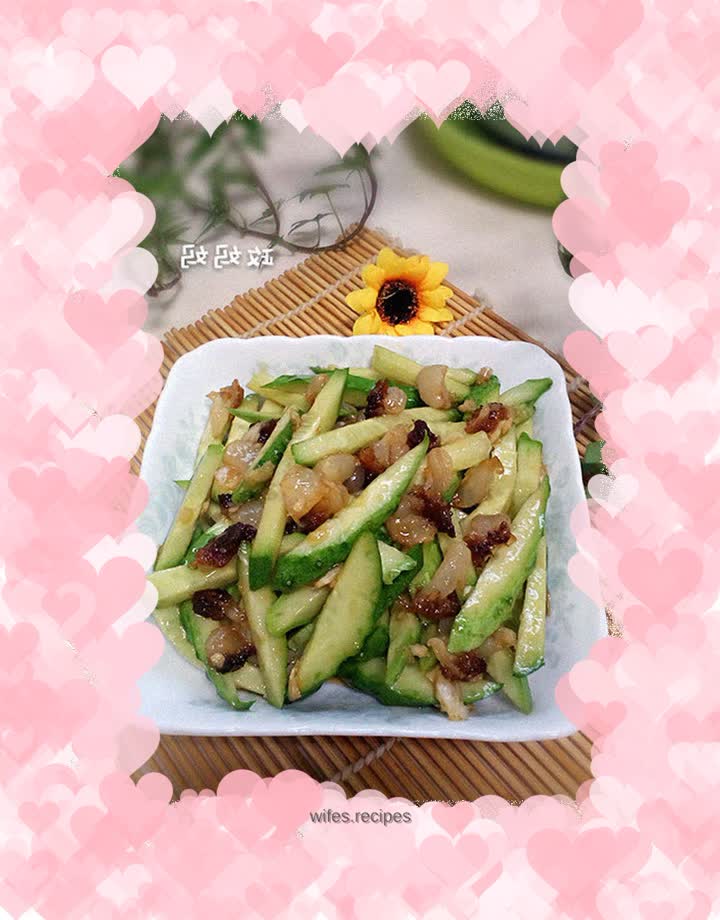 Cucumber mixed with jellyfish