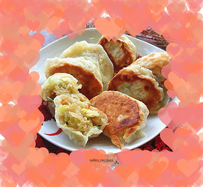 Vegetarian fried dumplings with Chinese cabbage