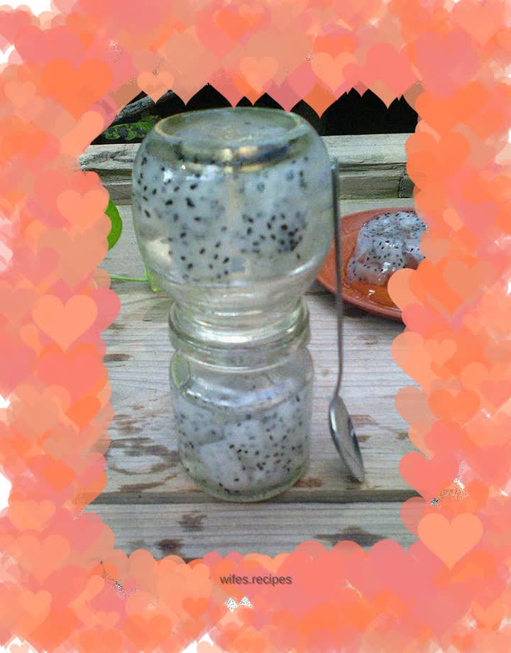 Dragon fruit pudding