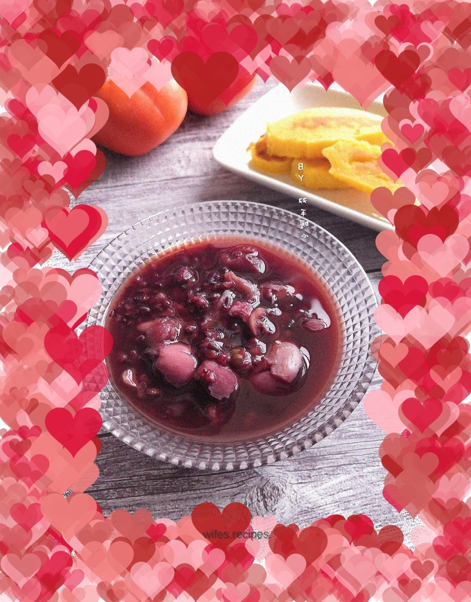 Lotus seeds and multi-grain porridge