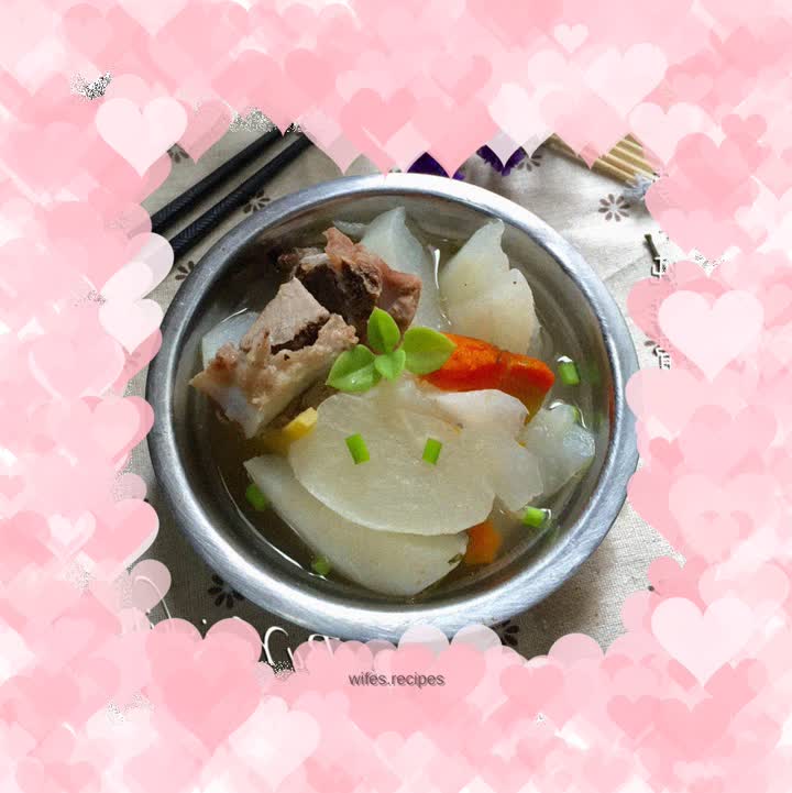 Radish pork ribs soup