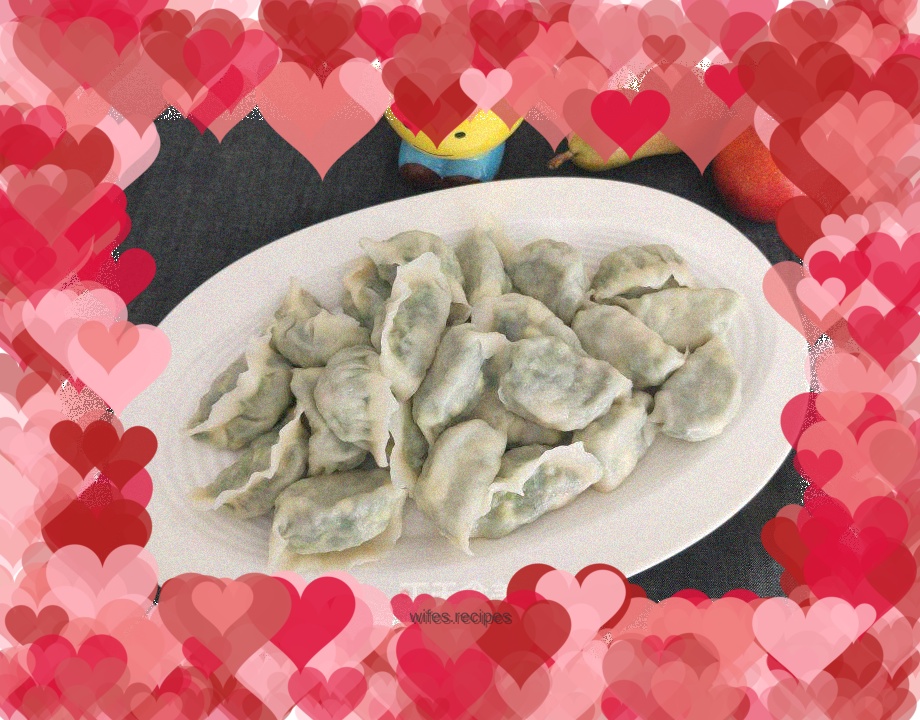 Vegetarian three-fresh dumplings with chives and shrimps