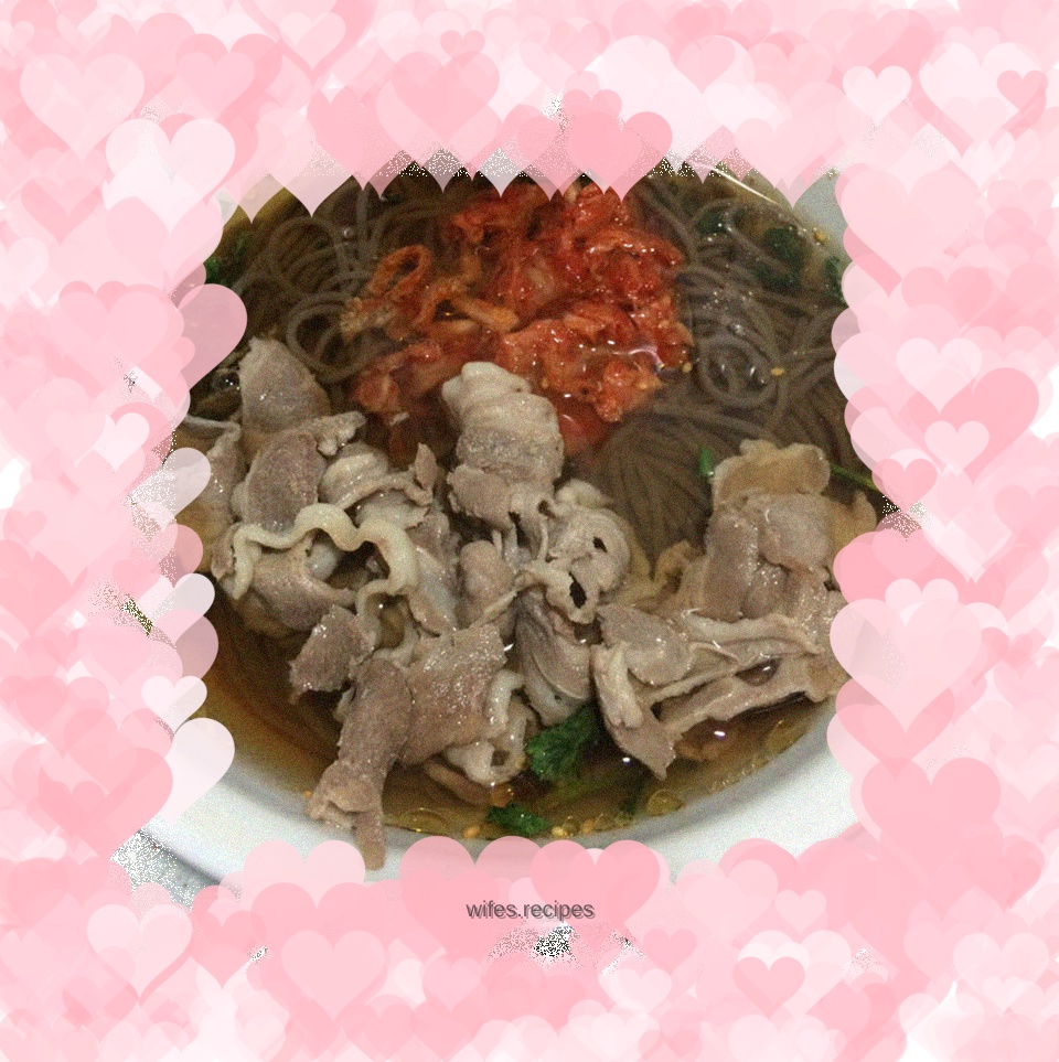 Lamb slices hot soup cold noodles