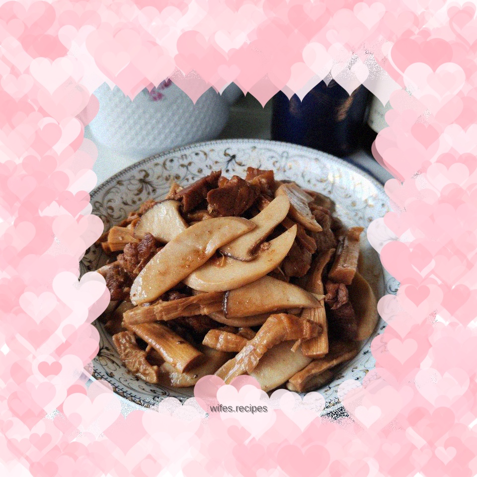 Dried pork with king oyster mushrooms and bamboo shoots