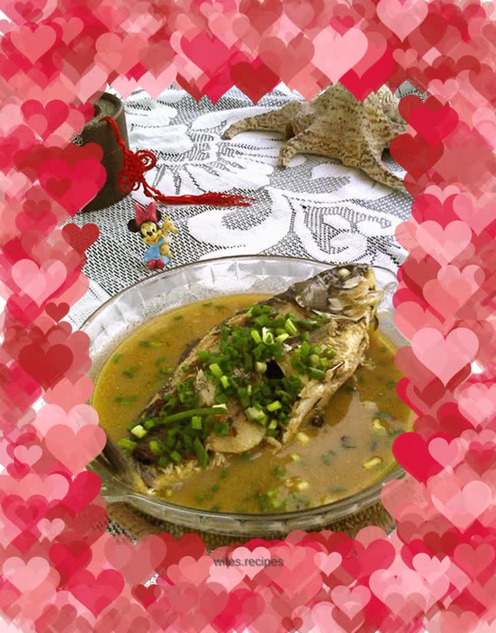 Crucian carp in vinegar soup