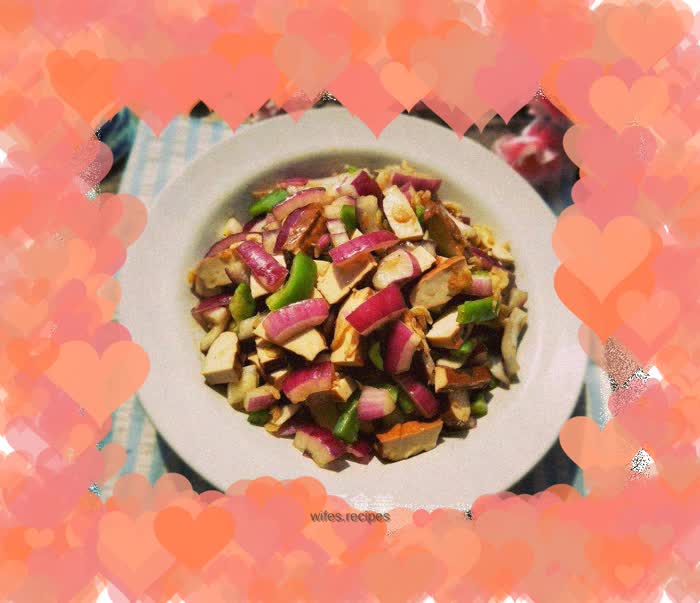Onions mixed with dried beans