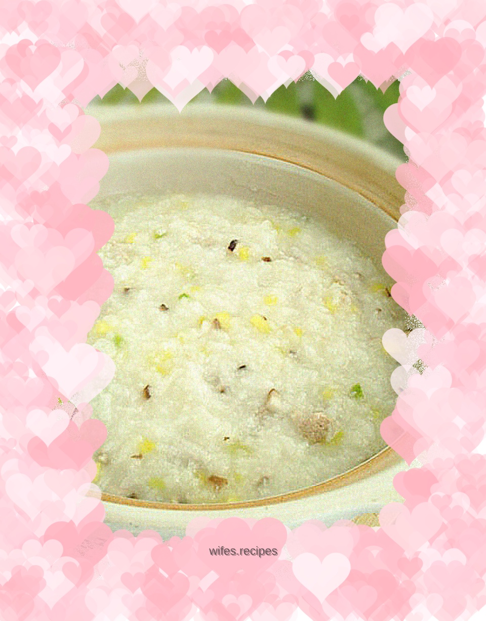 It’s a cold day, so let’s have something warm - vegetable and lean meat porridge