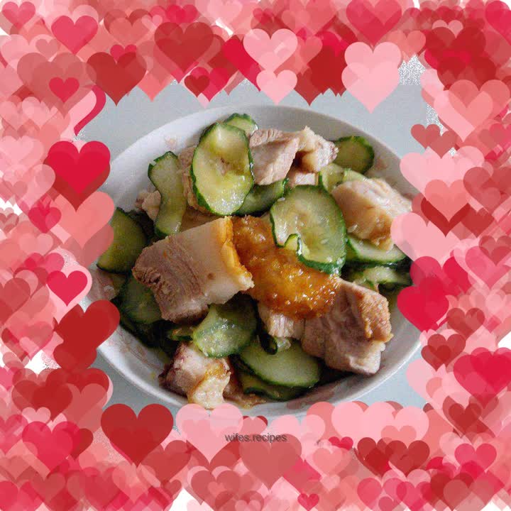 Stir-fried pork with cucumber