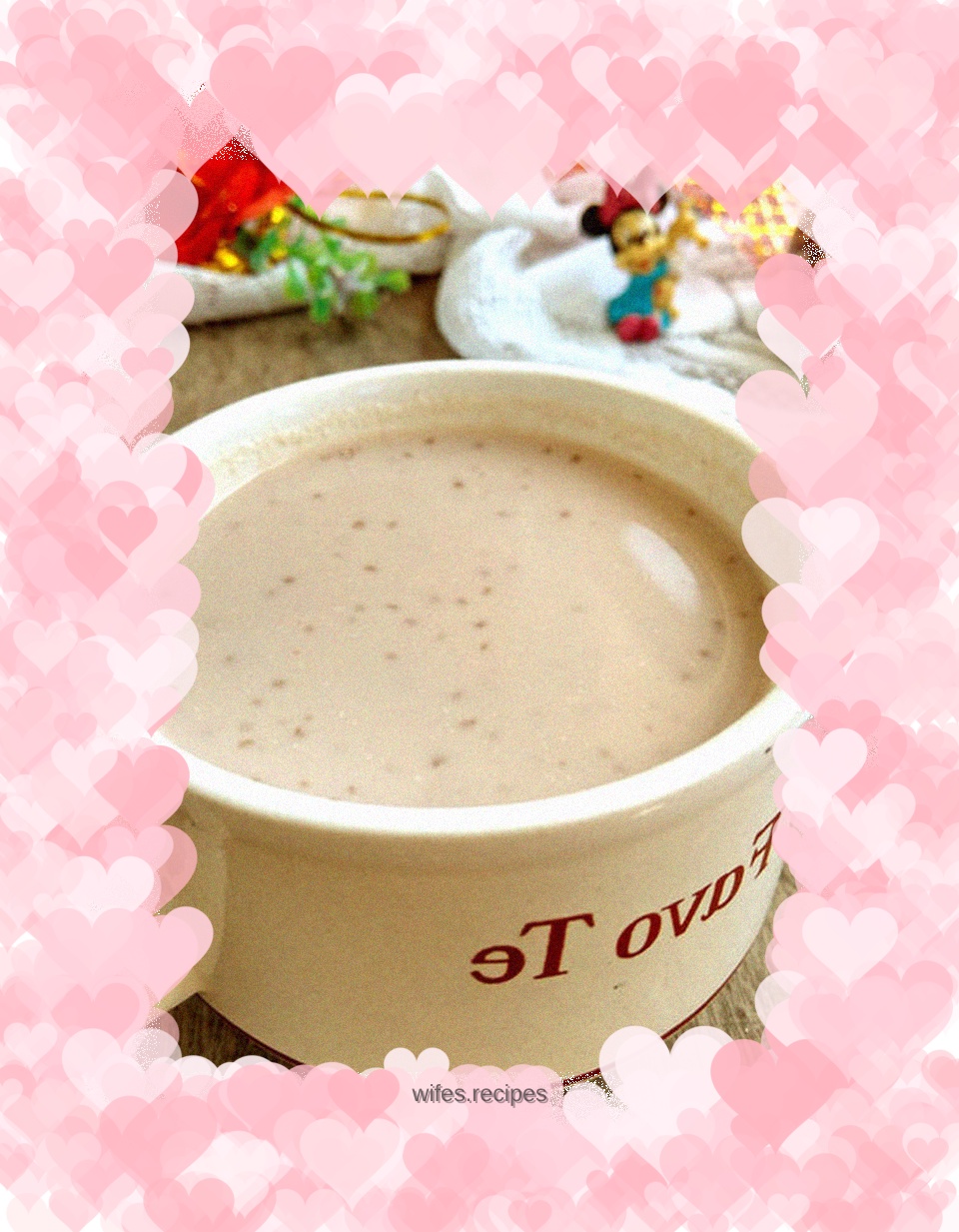 Oatmeal, walnut, red date and soy milk