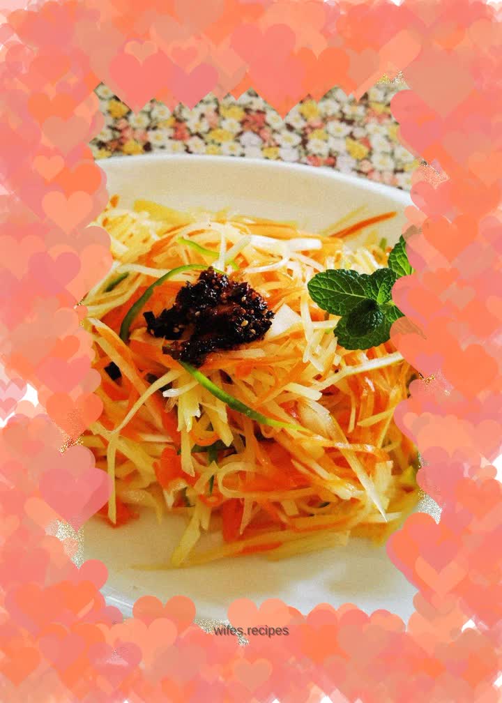 Delicious pickled vegetables & double shredded potatoes and carrots