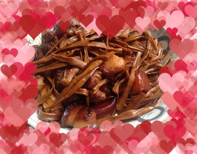 Braised pork with dried bamboo shoots