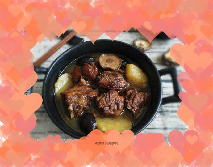 Duck stewed with mushrooms and potatoes