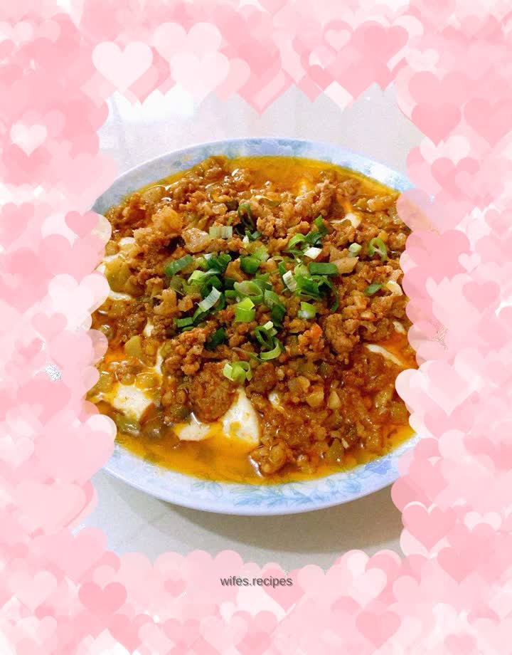 Steamed tofu with mustard mustard and minced meat