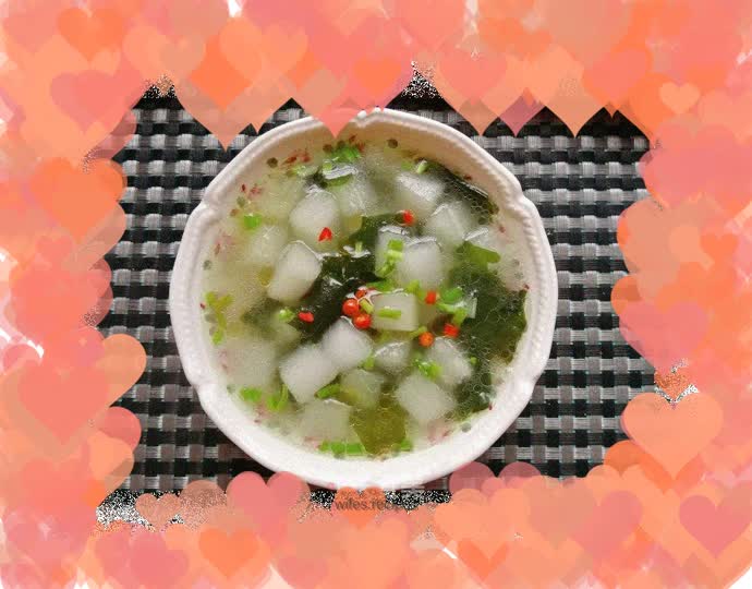 Kelp sprouts and winter melon soup