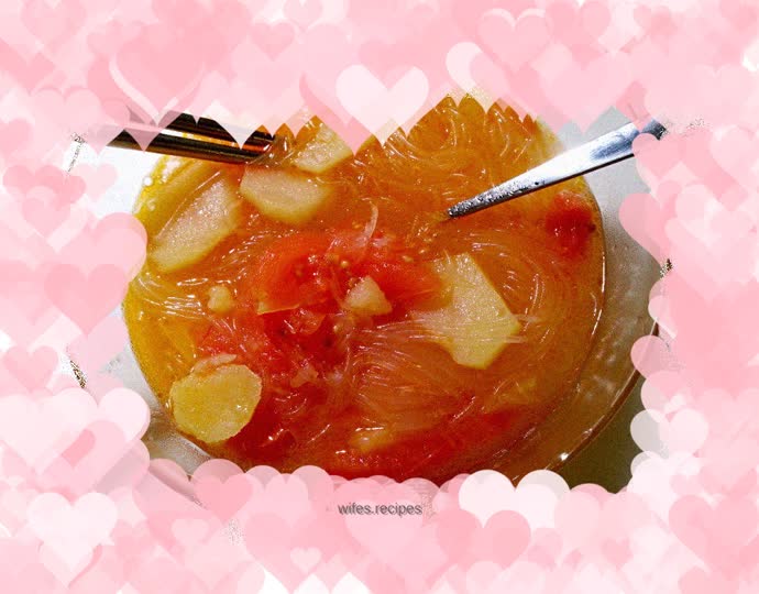 Tomato and potato vermicelli soup