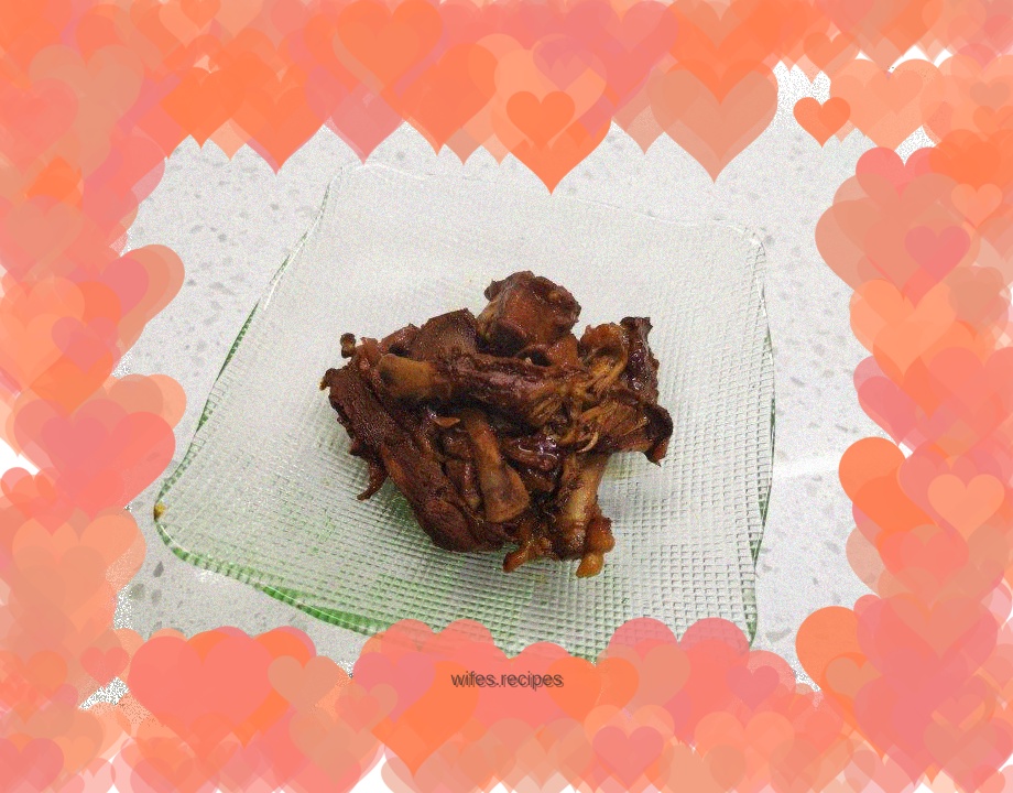 Homemade Spicy Braised Duck Clavicle