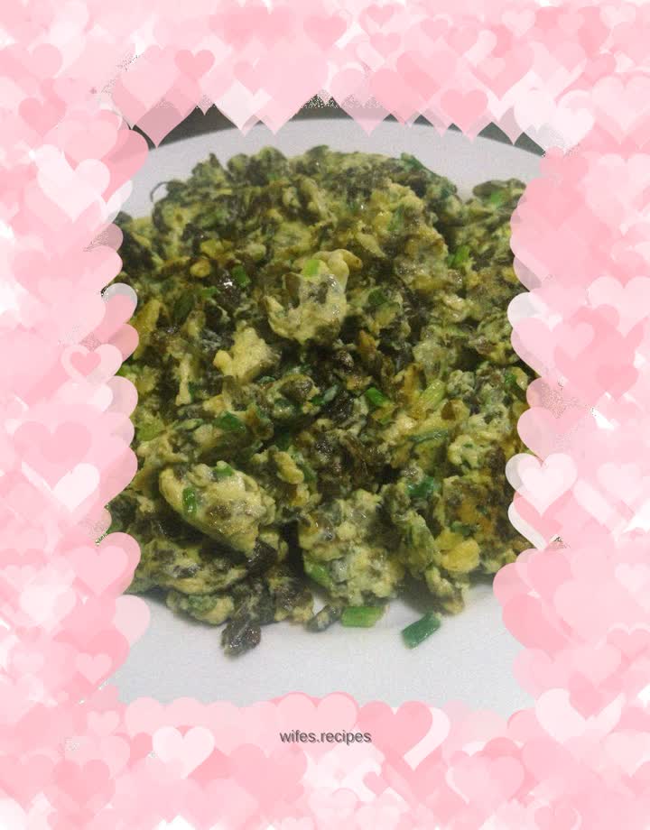 Scrambled eggs with ground vegetables