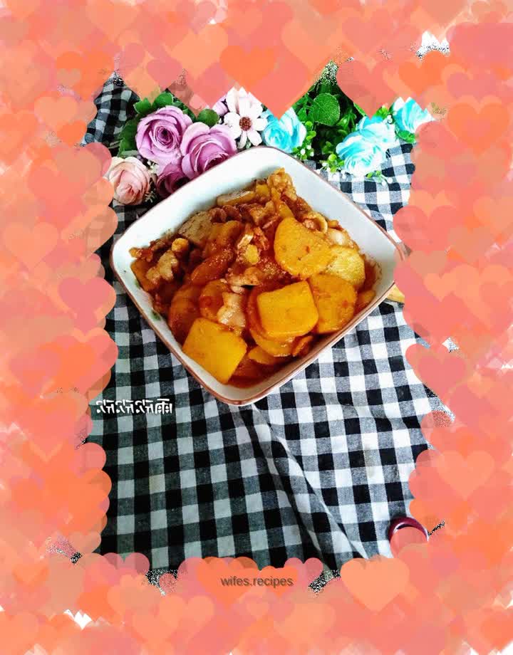 Stir-fried pork belly with potato slices