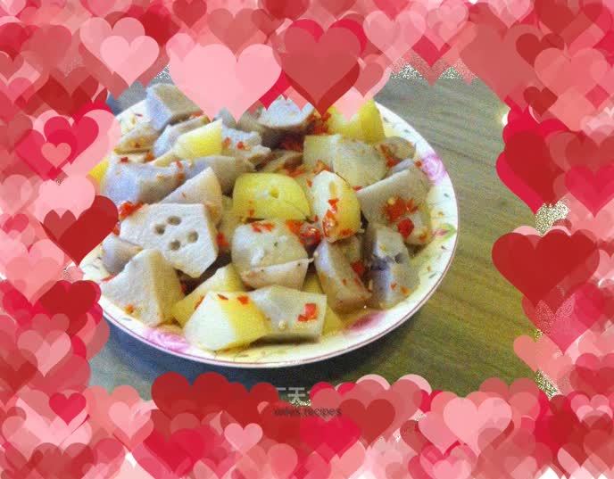 Chopped pepper, taro and potatoes