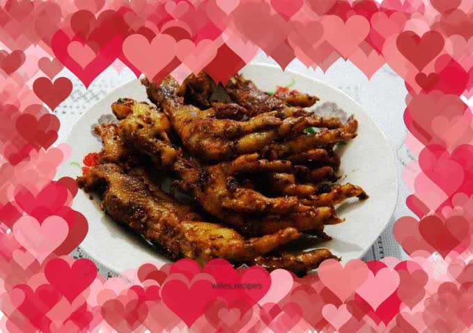 BBQ flavored fried chicken feet