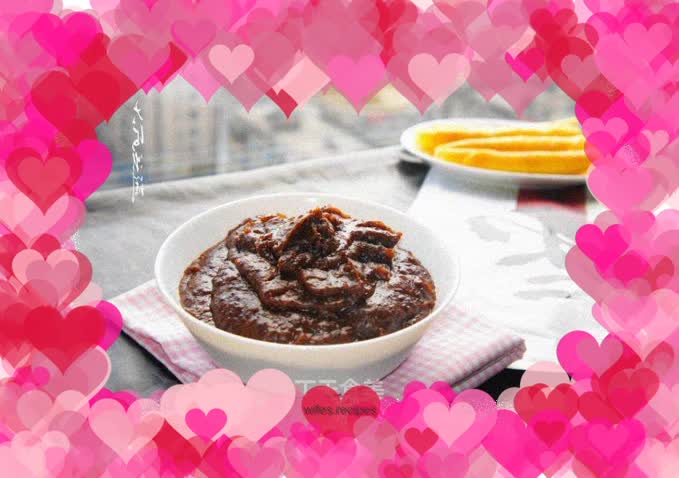Homemade date paste