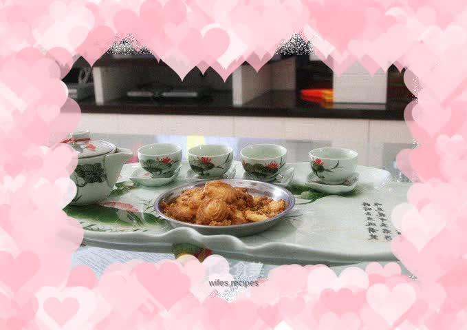 Simple and crispy egg yolk cookies