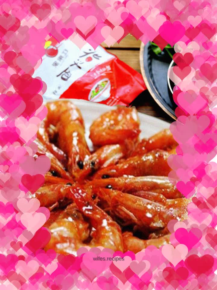 Braised prawns with red fruit and tomato sauce