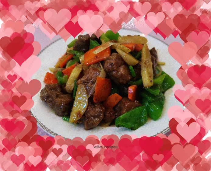 Black pepper beef cubes