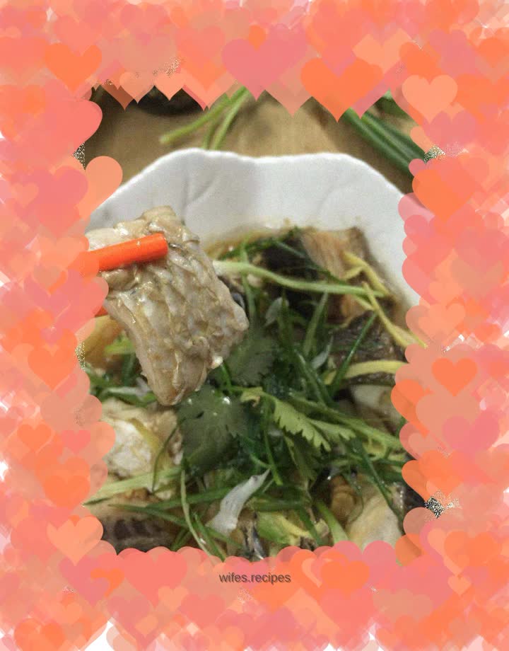 Steamed carp belly with soy sauce flavor