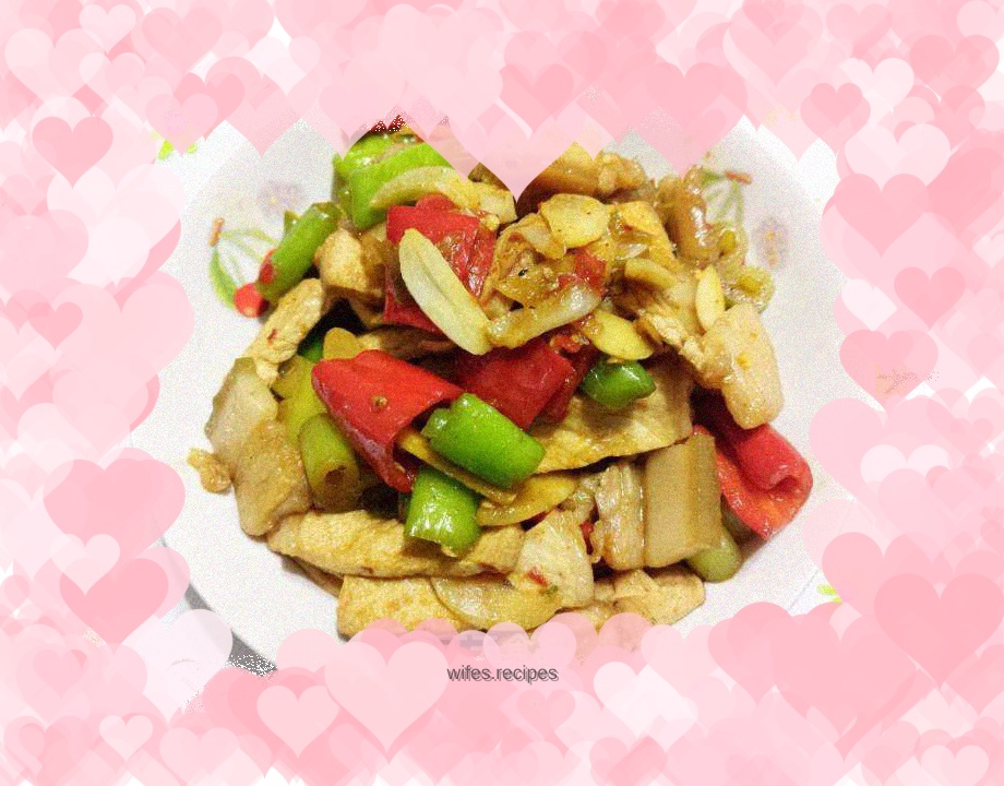 Stir-fried twice-cooked pork with two peppers