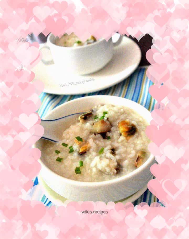 Mussels and Dried Mushroom Porridge