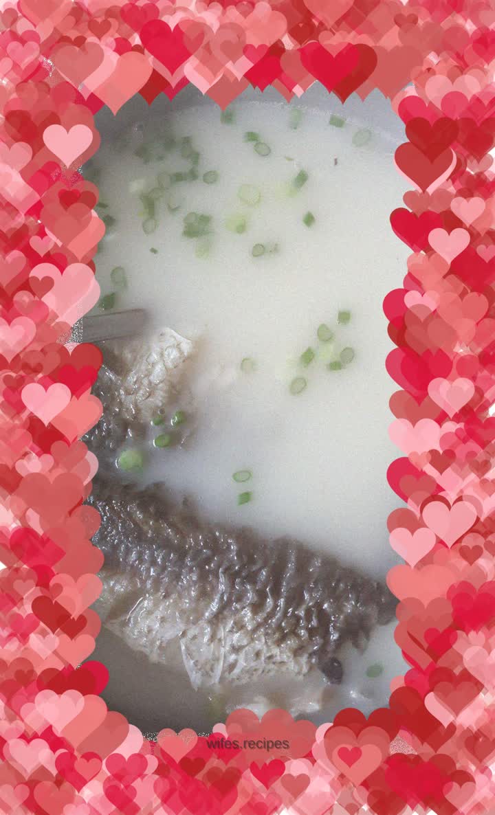 Crucian carp soup