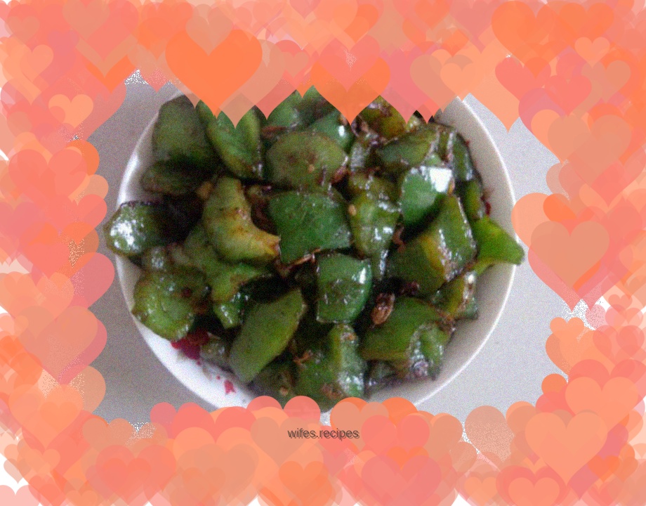 Fried green pepper with shrimp skin