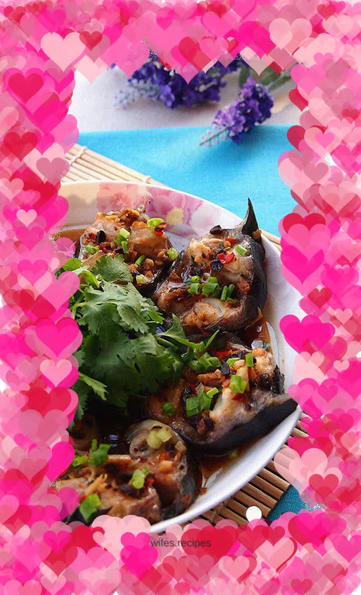 Steamed catfish with black bean sauce