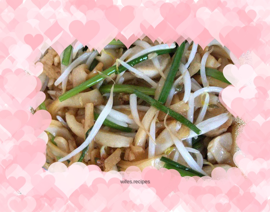 Chaoshan delicacy fried kway teow