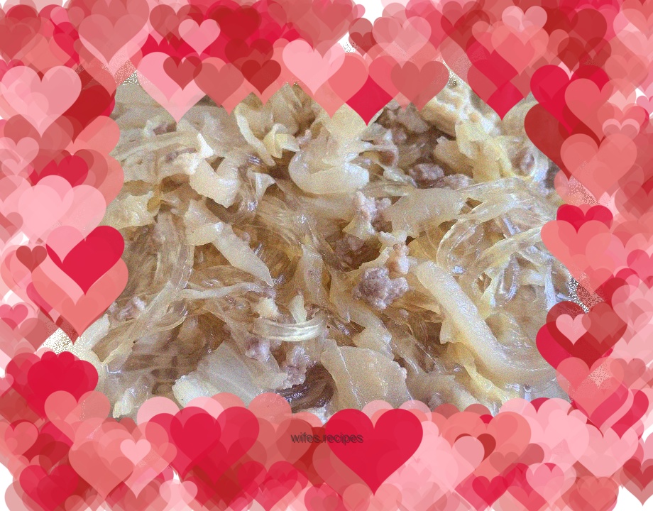 Sauerkraut stewed vermicelli