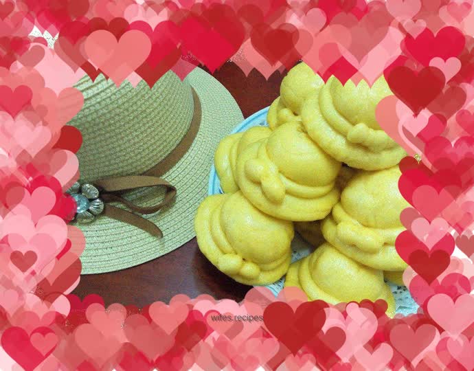 Pumpkin Hat Steamed Buns