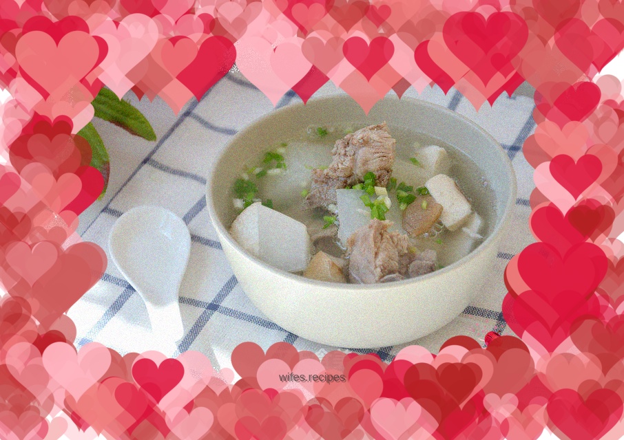 White radish, king oyster mushroom cavity bone soup