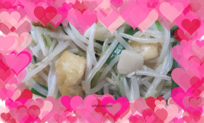 Tofu mixed with sprouts