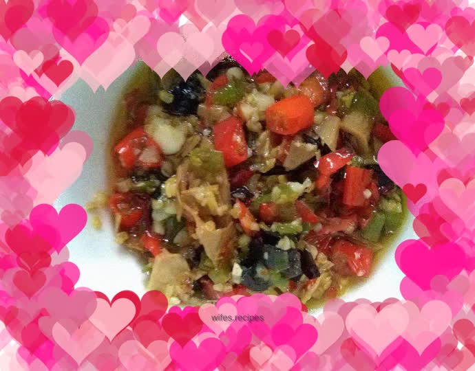 Dried Bamboo Shoots and Fungus Chili Sauce