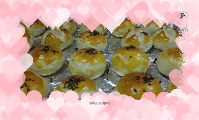 I have always liked puff pastry. No matter the appearance or taste, it’s just that it’s high in calories, so I’d better eat less of it and give it away to others. I’ll save myself a lot of meat