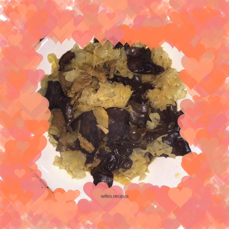 Stir-fried pork with white fungus and fungus