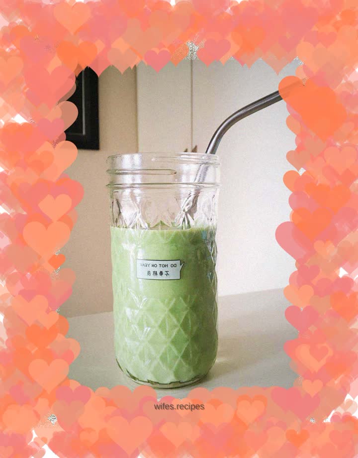 Green juice banana milkshake