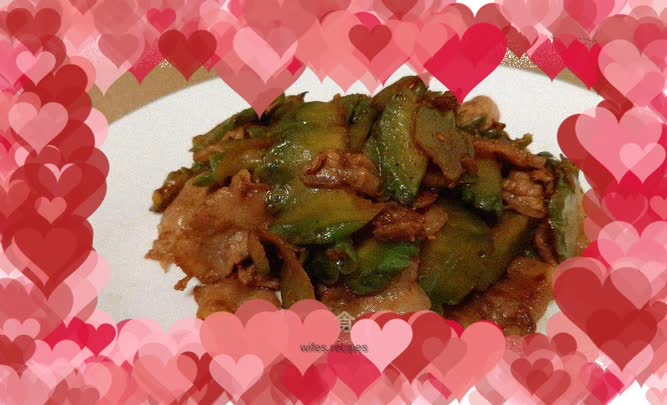 Stir-fried pork slices with bitter melon