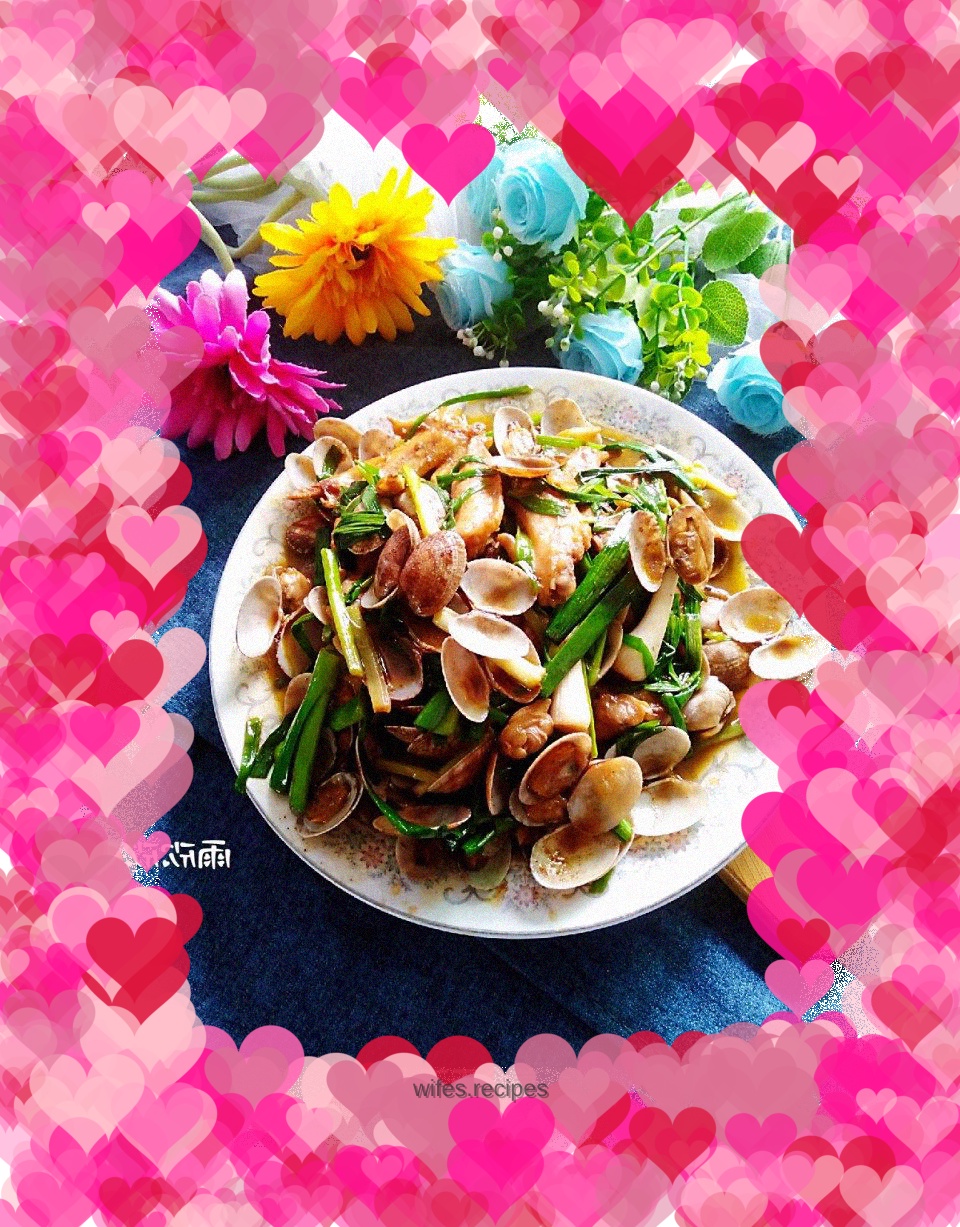 Hot braised chicken with scallops