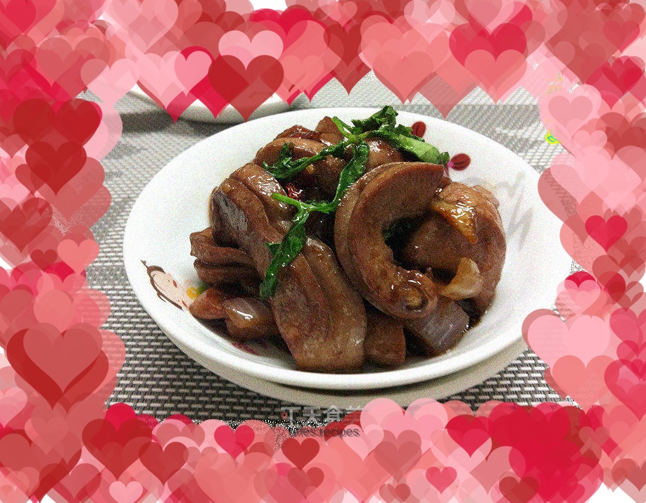 Pork kidneys with onions