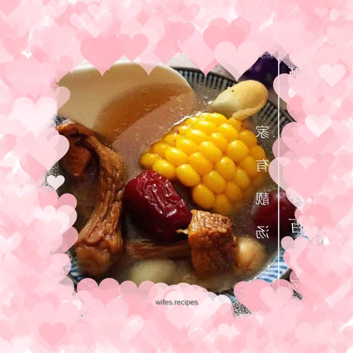 Agaricus blazei blazei, red dates and lily soup