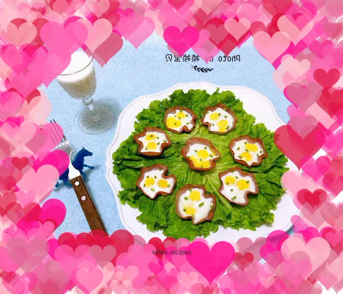 Fancy ham and golden eggs
